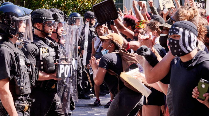Racismo y violencia policial: reflexiones para mirarnos