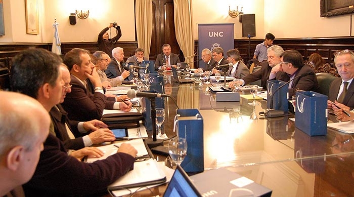 El Comité en plena reunión en Córdoba.