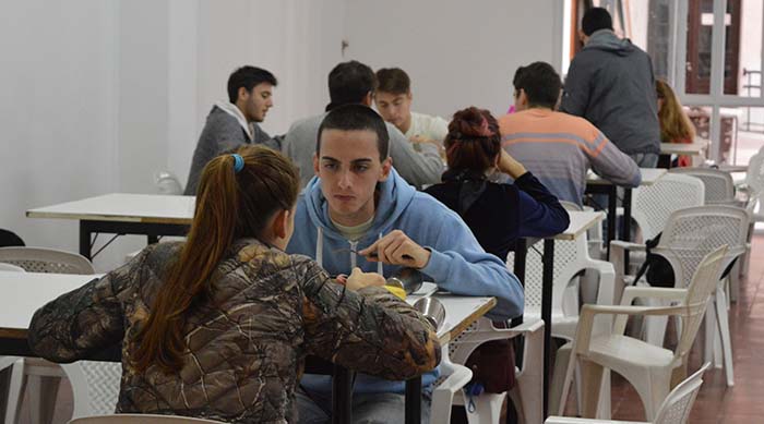 El Comedor ya recibió a los estudiantes de las tres facultades de la UNEr en Paraná.