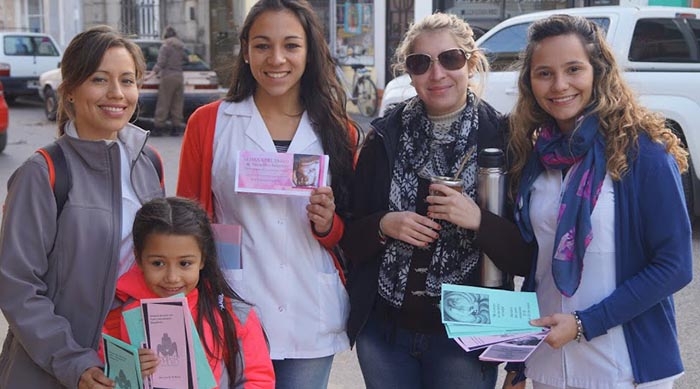 Se repartieron folletos explicativos en la zona centrica de Concepción.