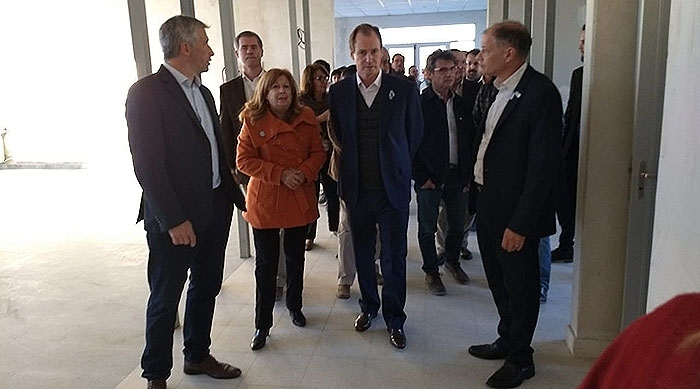 El Gobernador Gustavo Bordet recorrió el nuevo edificio de la Facultad de Bromatología