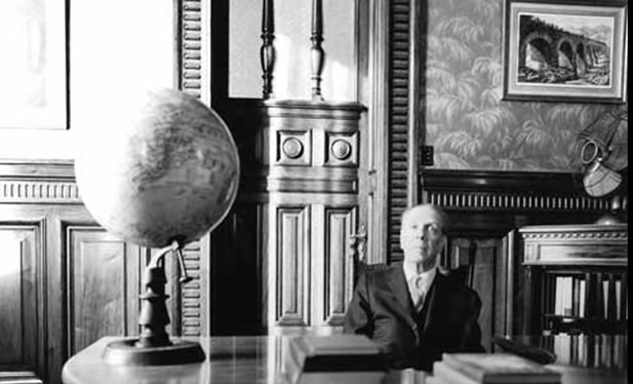 Jorge Luis Borges (24/08/1899-14/07/1986)- Límites